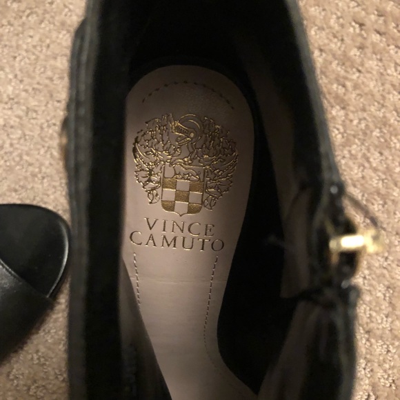 Vince Camuto shoes NWOT - Picture 2 of 4